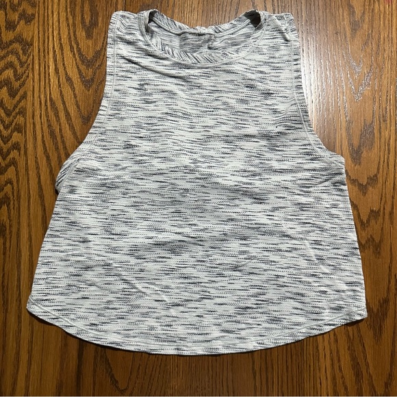 Lululemon tank top crisscrossed straps with open back size XS to S - Picture 1 of 9